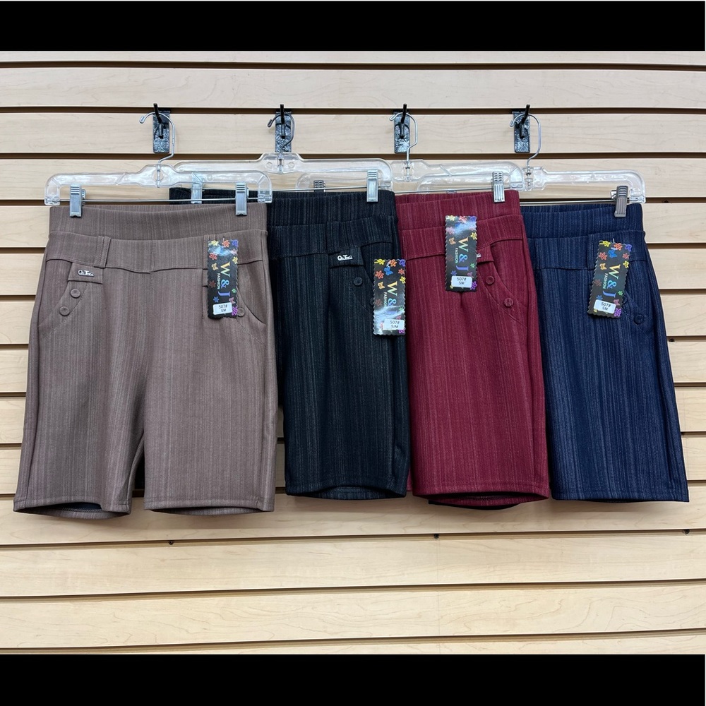 Shorts- W& J